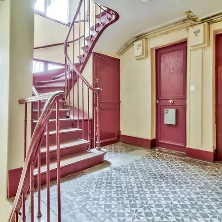 Studio Sur Les Toits Parisiens Paris